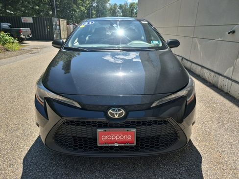 Used 2021 Toyota Corolla LE image 3