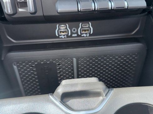 New 2026 RAM 1500 Laramie image 15