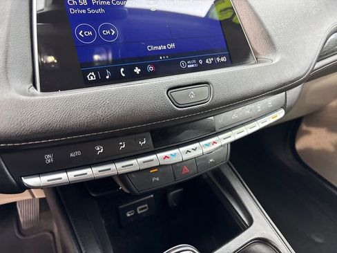 Used 2023 Cadillac XT4 Premium Luxury image 22