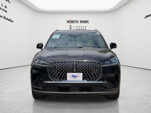New 2026 Lincoln Aviator Reserve AWD/4WD image 8