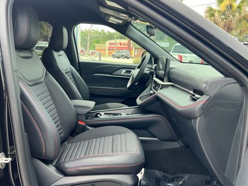 New 2025 Ford Explorer ST-Line image 32