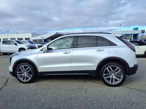 Certified 2023 Cadillac XT4 Sport w/ Cold Weather Package AWD/4WD image 9