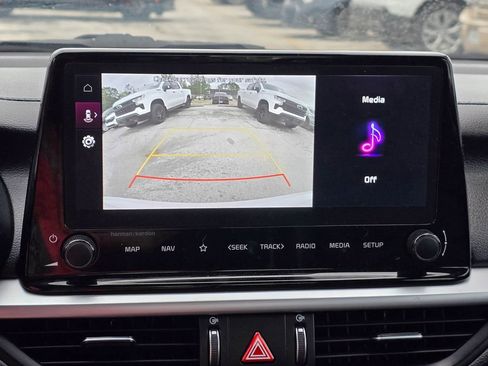 Used 2024 Kia Forte GT-Line w/ GT-Line Premium Package image 17