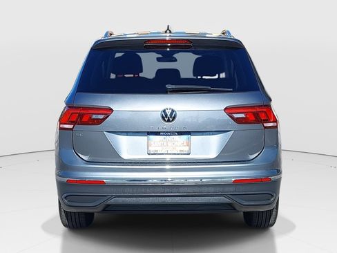 Used 2022 Volkswagen Tiguan SE FWD image 6