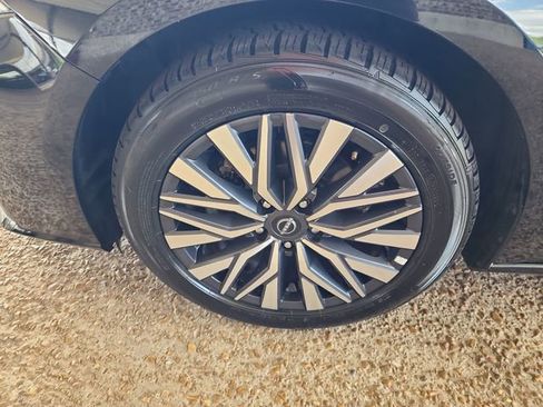 Used 2025 Nissan Altima 2.5 SV image 22