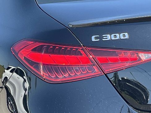 Used 2024 Mercedes-Benz C 300 4MATIC Sedan image 10