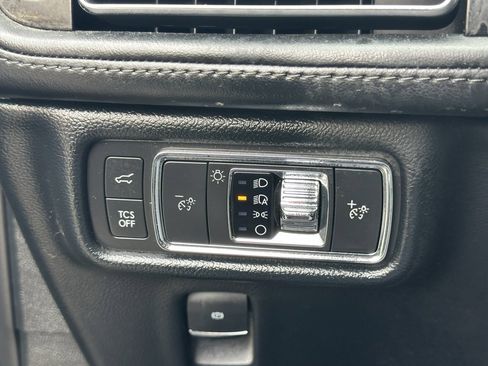 Used 2021 Lincoln Nautilus FWD w/ Equipment Group 101A image 27