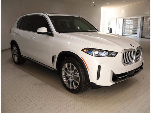 Used 2026 BMW X5 sDrive40i w/ Parking Assistance Package RWD image 8