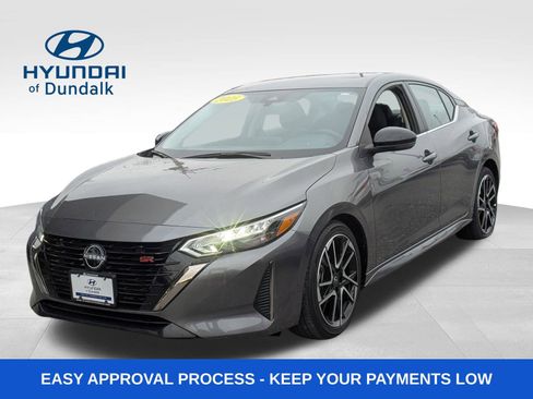 Used 2025 Nissan Sentra SR image 1