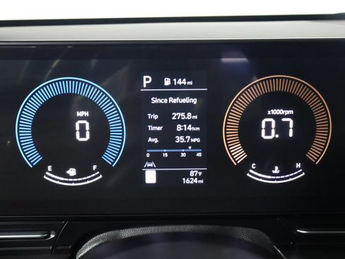 Used 2025 Hyundai Kona SEL FWD image 33