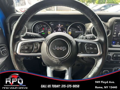 Used 2021 Jeep Wrangler Unlimited Sahara w/ Cold Weather Group AWD/4WD image 14