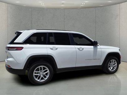 Used 2025 Jeep Grand Cherokee Laredo
