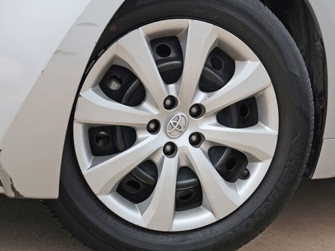 Used 2024 Toyota Corolla LE image 10