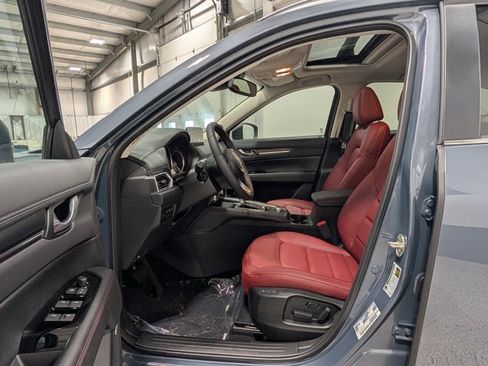 New 2025 MAZDA CX-5 Carbon Edition image 15