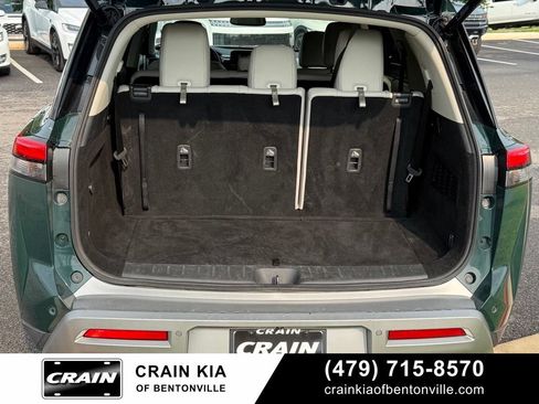 Used 2022 Nissan Pathfinder SL AWD/4WD image 30