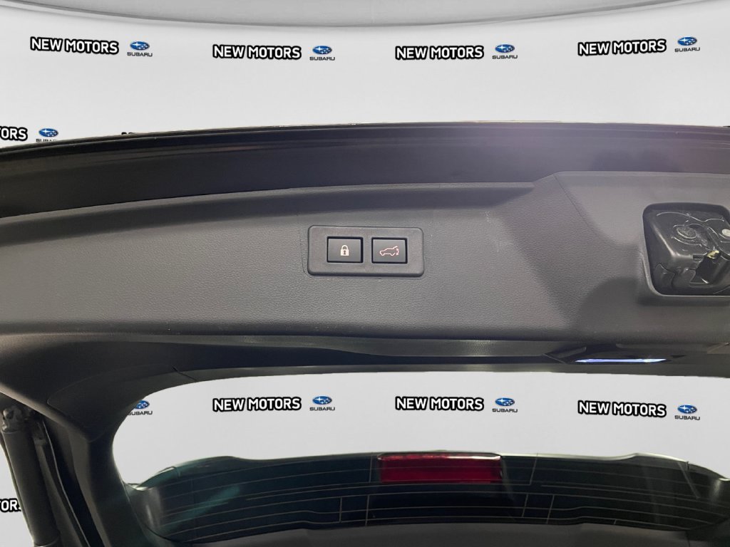 Used 2025 Subaru Outback Limited XT AWD/4WD image 17