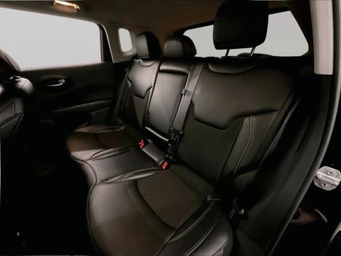 Used 2020 Jeep Compass Latitude image 25