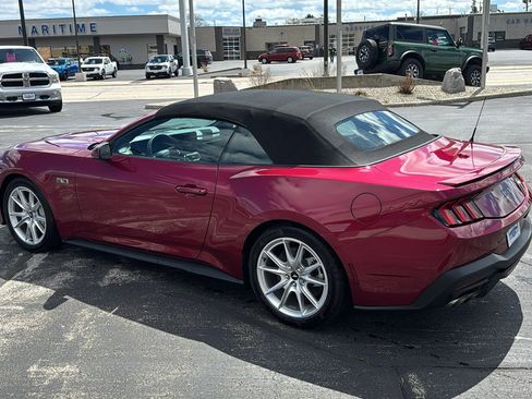 Used 2025 Ford Mustang GT Premium RWD image 7