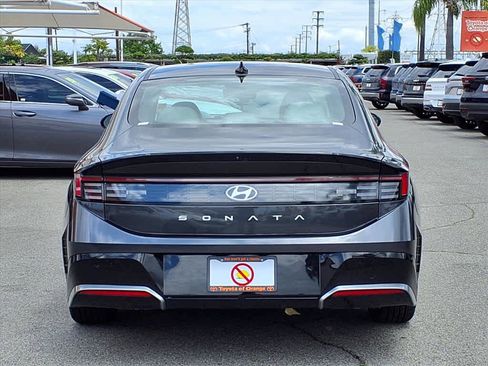 Used 2025 Hyundai Sonata SEL FWD image 5