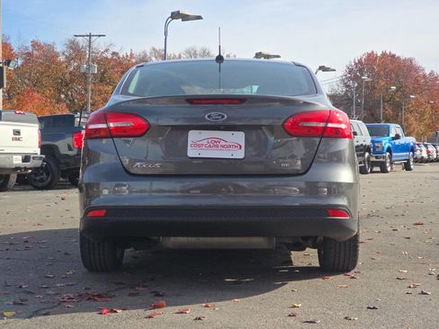 Used 2016 Ford Focus SE image 15