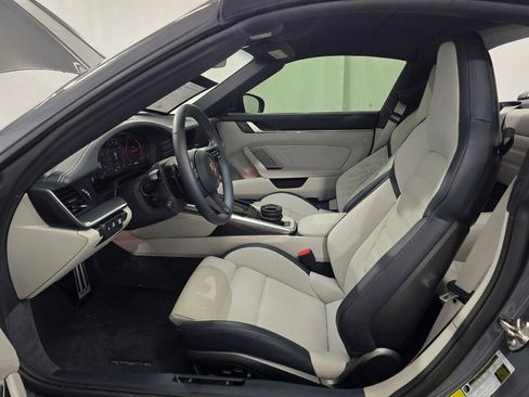 Certified 2025 Porsche 911 Targa 4 GTS AWD/4WD image 14