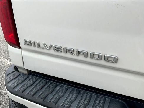 Used 2023 Chevrolet Silverado 2500 High Country w/ Z71 Off-Road Package AWD/4WD image 19