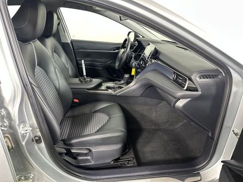 Used 2024 Toyota Camry SE FWD image 28