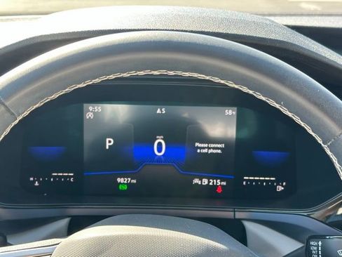 Used 2023 Volkswagen Taos SE image 23