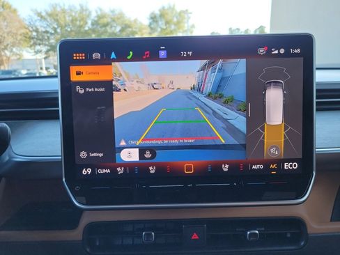 New 2025 Volkswagen ID. Buzz Pro S image 19