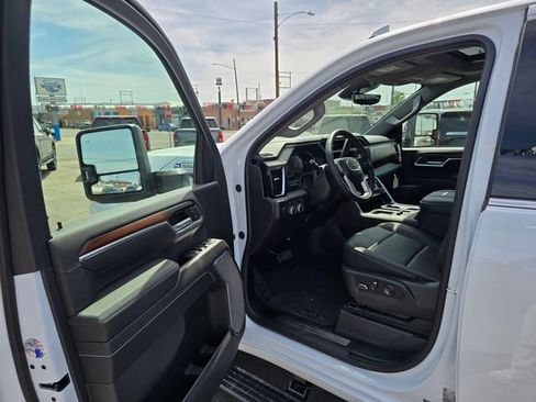 New 2026 GMC Sierra 2500 Denali w/ Denali Reserve Package AWD/4WD image 19