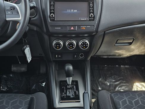 Used 2024 Mitsubishi Outlander Sport ES AWD/4WD image 25
