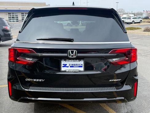 Used 2025 Honda Odyssey Sport-L image 4