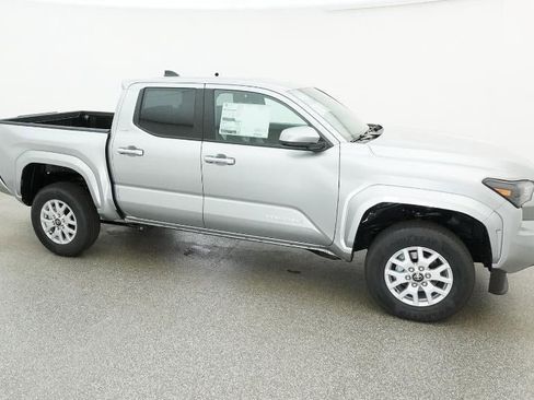 New 2026 Toyota Tacoma SR5 image 39