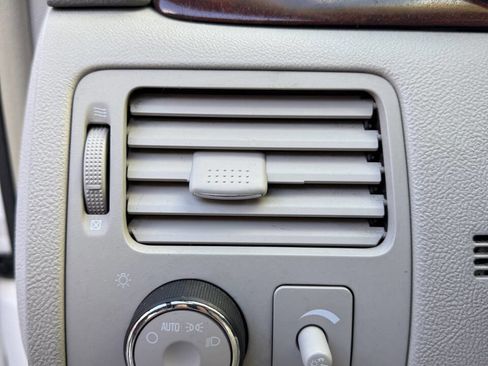 Used 2007 Buick Lucerne CXL w/ Luxury Package image 11