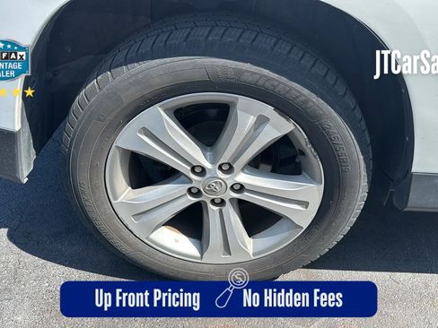 Used 2013 Toyota Highlander Limited AWD/4WD image 19