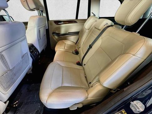 Used 2019 Mercedes-Benz GLS 550 4MATIC image 23