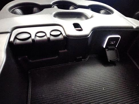 Used 2020 RAM 3500 Big Horn image 33