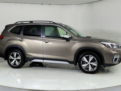 Used 2021 Subaru Forester Touring image 9