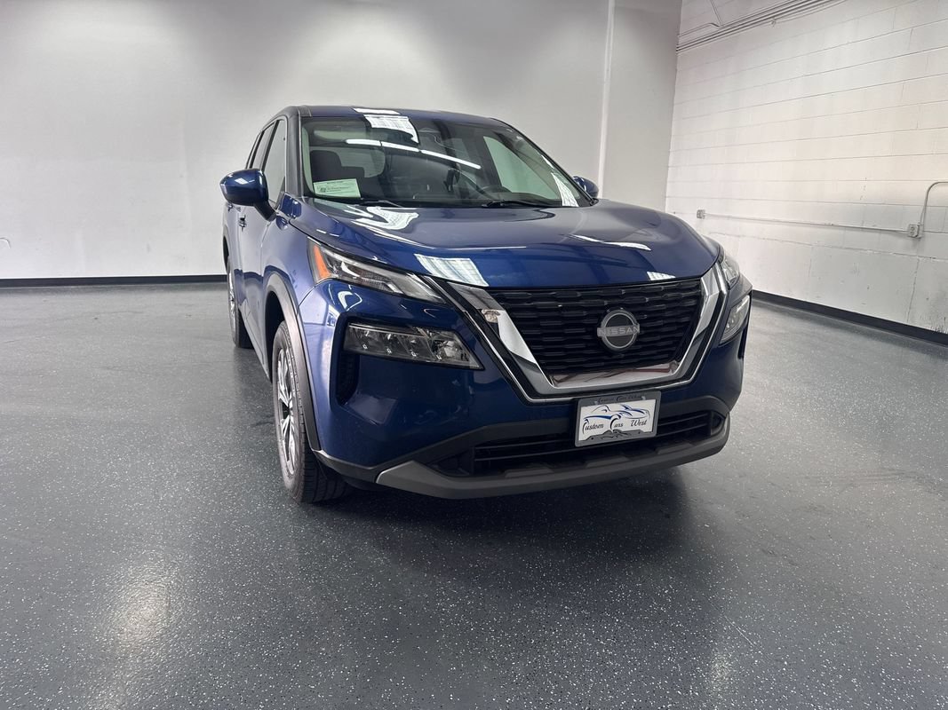 Used 2023 Nissan Rogue SV AWD/4WD image 1