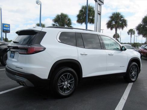 Certified 2025 GMC Acadia Elevation image 4