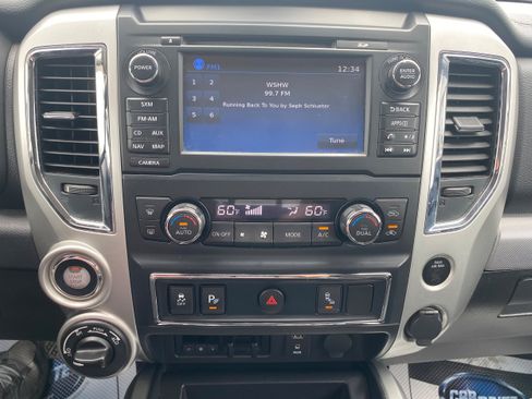Used 2018 Nissan Titan PRO-4X w/ Pro-4x Utility Package AWD/4WD image 12