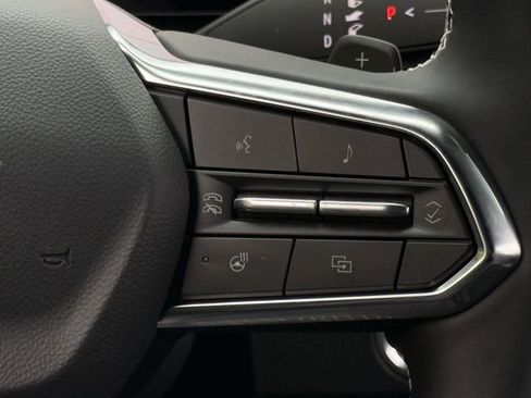 New 2026 Chevrolet Traverse LT image 14