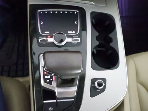 Used 2019 Audi Q7 2.0T Premium image 41