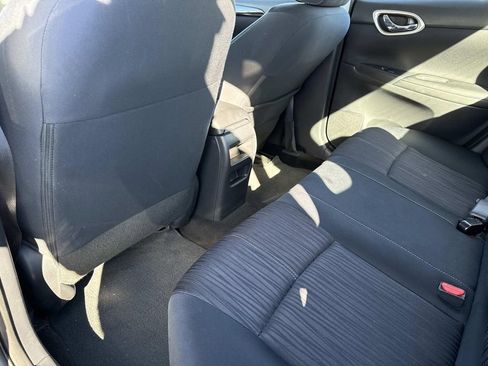 Used 2016 Nissan Sentra SV image 14