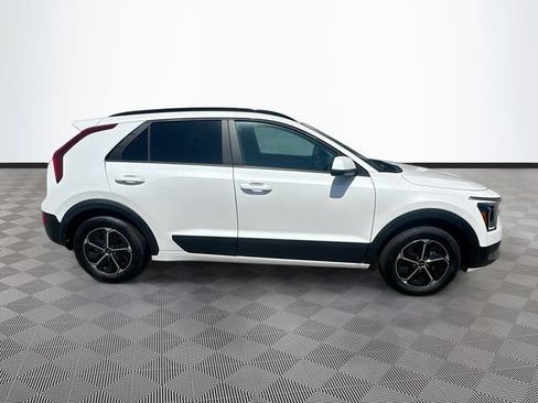 New 2026 Kia Niro LX FWD image 8