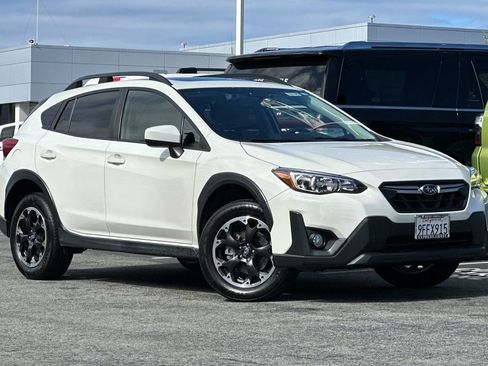 Used 2023 Subaru Crosstrek 2.0i Premium AWD/4WD image 2