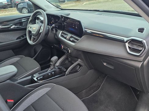 Certified 2024 Chevrolet TrailBlazer LS w/ LS Convenience Package image 20