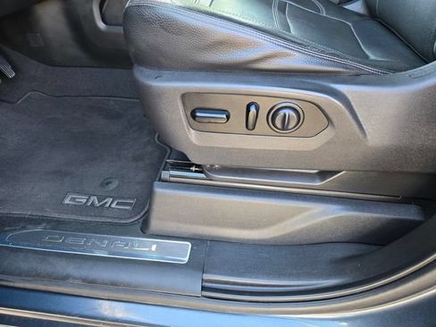 Used 2019 GMC Sierra 1500 Denali w/ Denali Ultimate Package AWD/4WD image 14