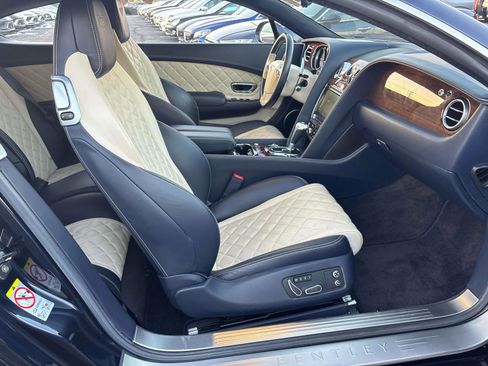Used 2016 Bentley Continental GT image 12