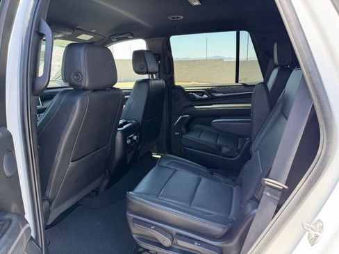 Certified 2024 GMC Yukon Denali AWD/4WD image 25